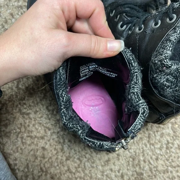 Boots - Picture 6 of 9